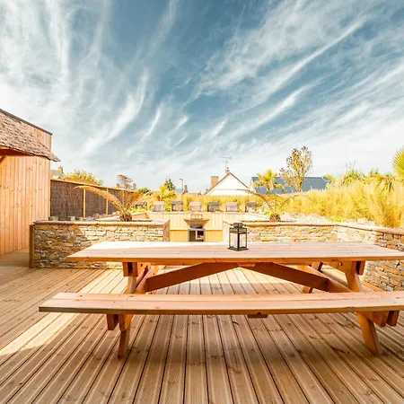 Grange Renovee Avec Piscine Chauffee Baie Du Mont St Michel Dragey