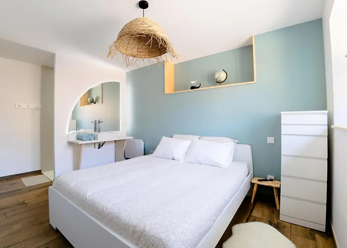 Grange Renovee Avec Piscine Chauffee Baie Du Mont St Michel Сasa de vacaciones *